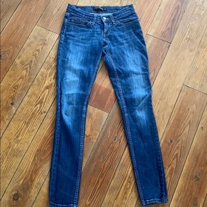 Levi’s skinny jeans